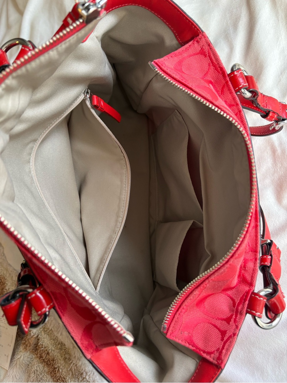 Coach Signature Pleated Tote in Cherry Red 🍒 - Picture 10 of 15
